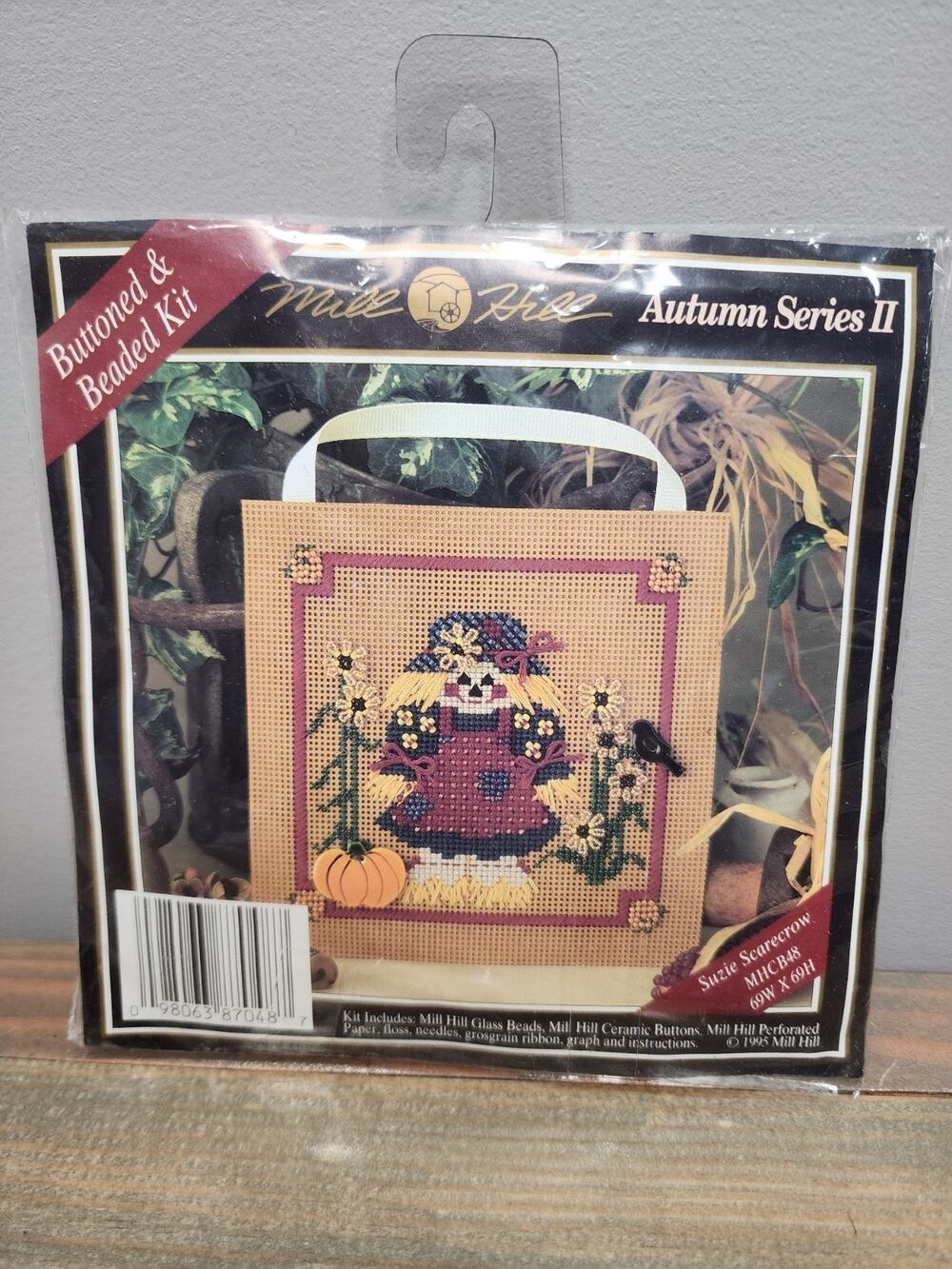 Mill Hill cross stitch kit Suzie Scarecrown MHCB48